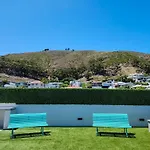 The Marlo Luxury Suites By Totalstay